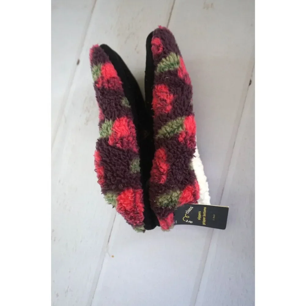 Art Class Girls Purple Roses' Slipper Socks - Size M/L (3-5), NWT - Picture 3 of 6
